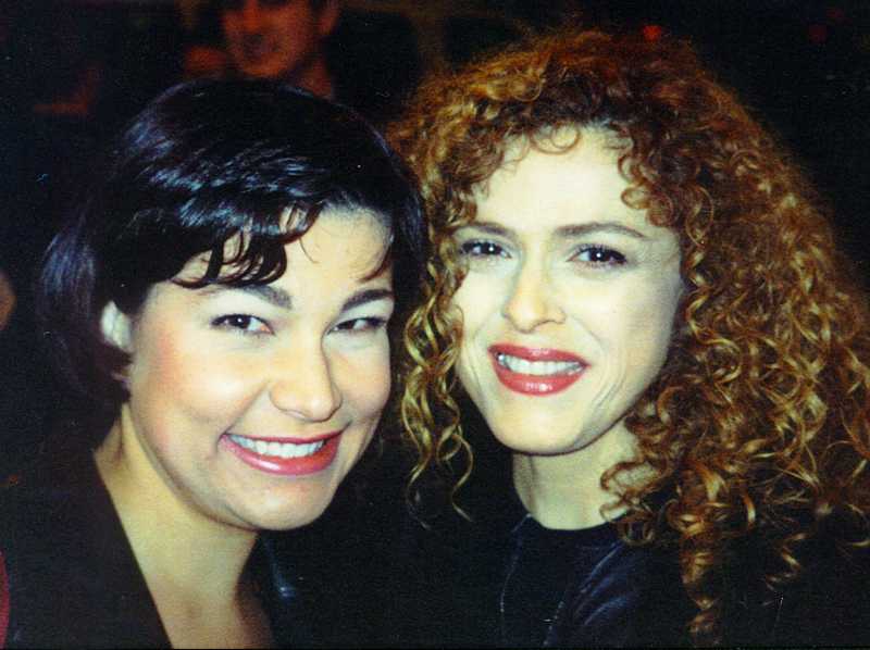 Jeny and Bernadette, Width: 800, Height: 598, Size: 44KB