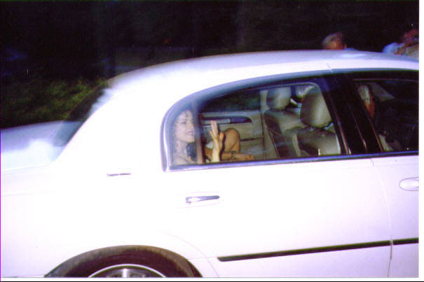 BP In Limo, Width: 605, Height: 403, Size: 31KB